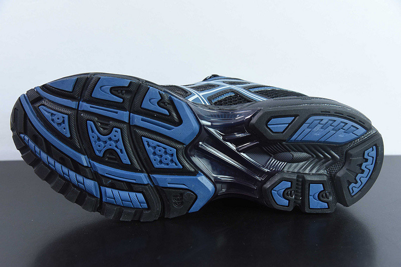 As*ic*s gel-nimbus 10.1 black grand shark 1203a543-002