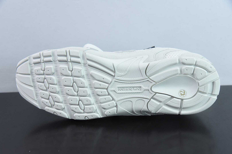 new Ba1an*e x m1um1u sneaker