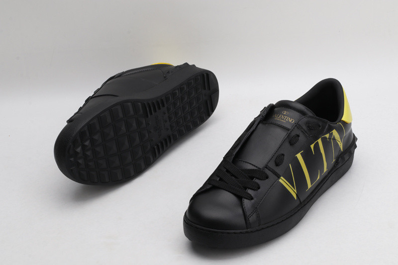 Va1e*ntin0 garavani sneaker