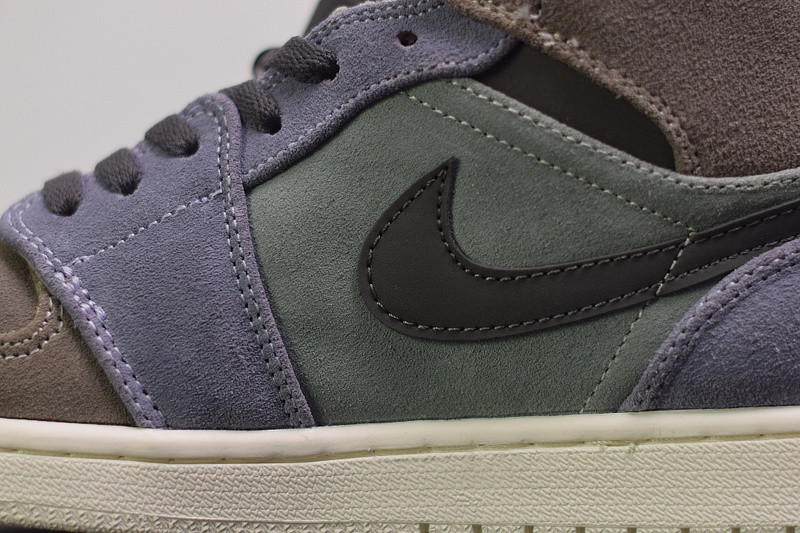 AIR JORDAN 1 MID 852542-203