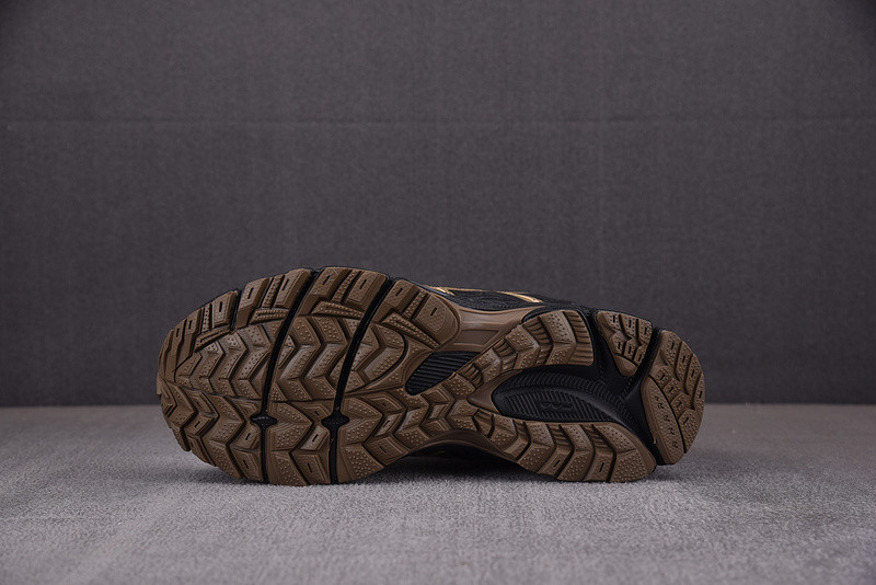 As1cs gel‑kahana 8 retro wear‑resistant trail black brown 