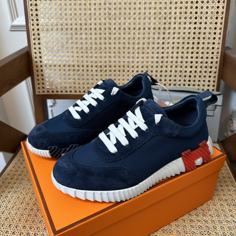 H**me5 sneaker