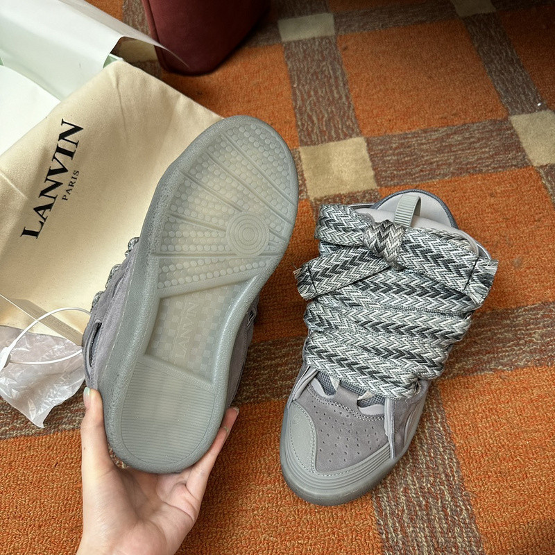 Lanu1n curb sneaker