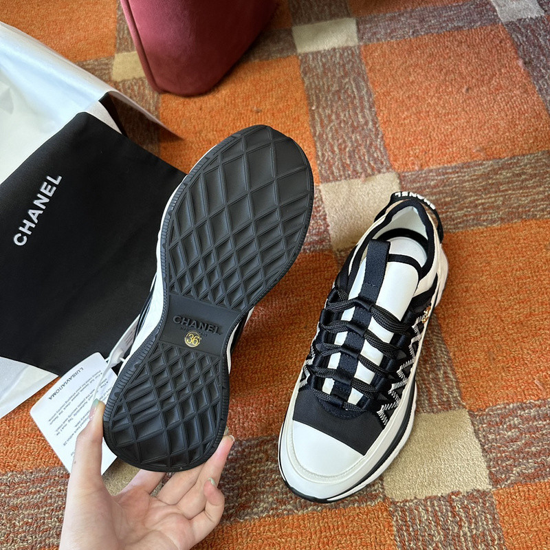 Ch**el sneaker
