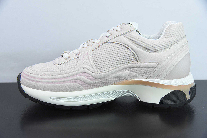 Ch**el sneaker