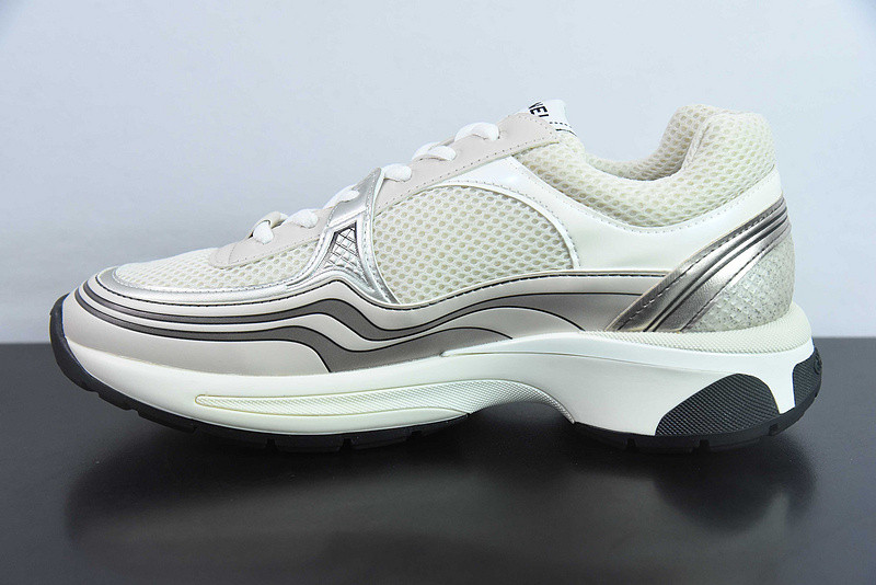 Ch**el sneaker