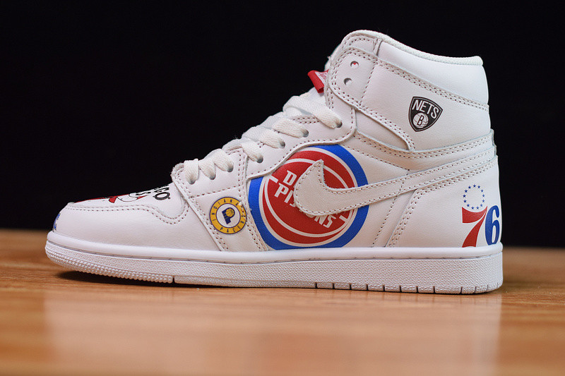 air jordan 1 & S*p*e retro high og "perforated" 555088-100