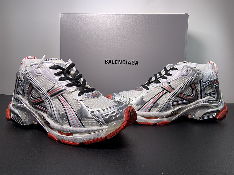 Ba*len*cia*ga runner sneaker