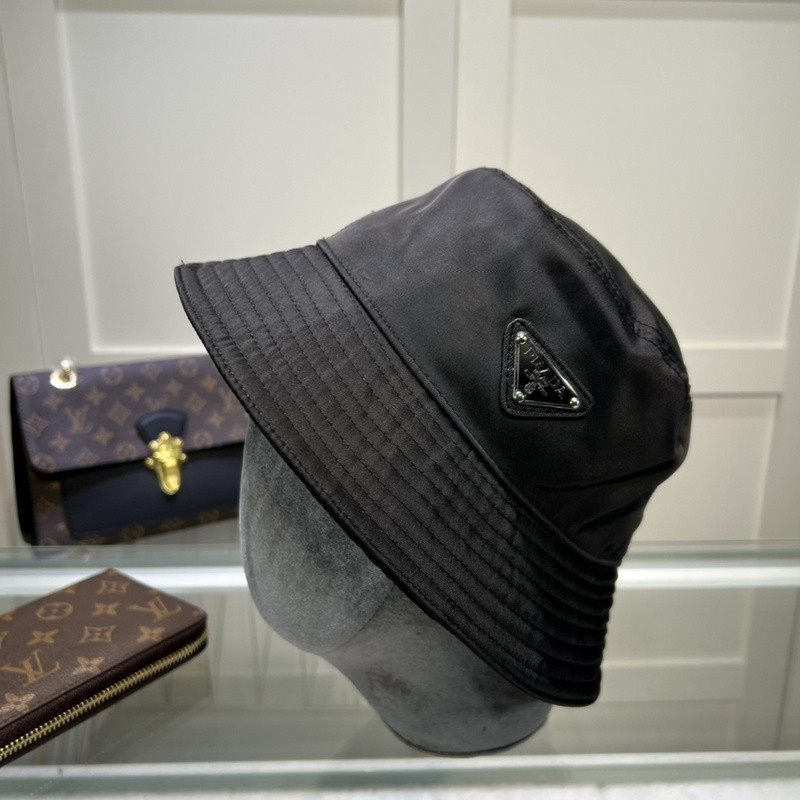 Pra*a hat
