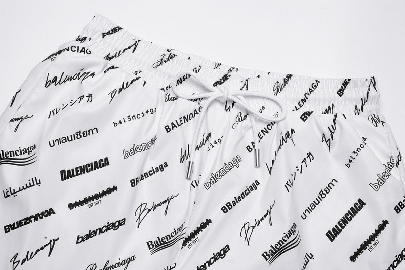 Ba1en*iaga clothes