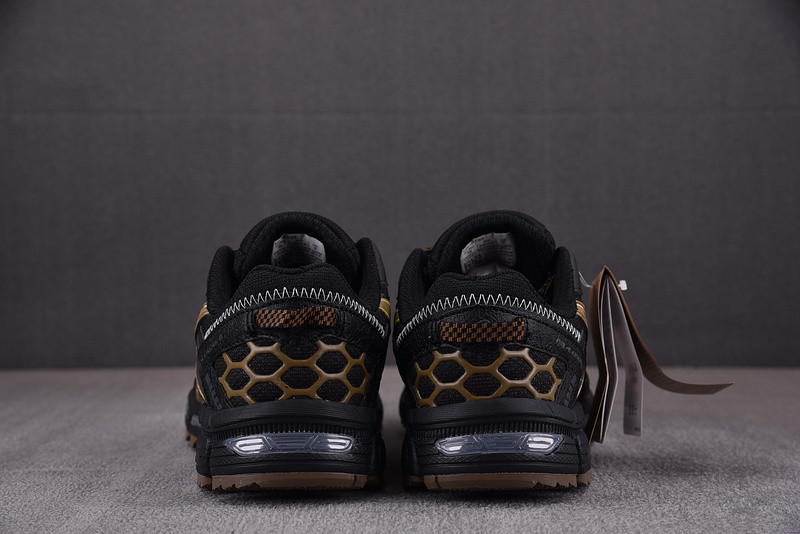 As1cs gel‑kahana 8 retro wear‑resistant trail black brown 