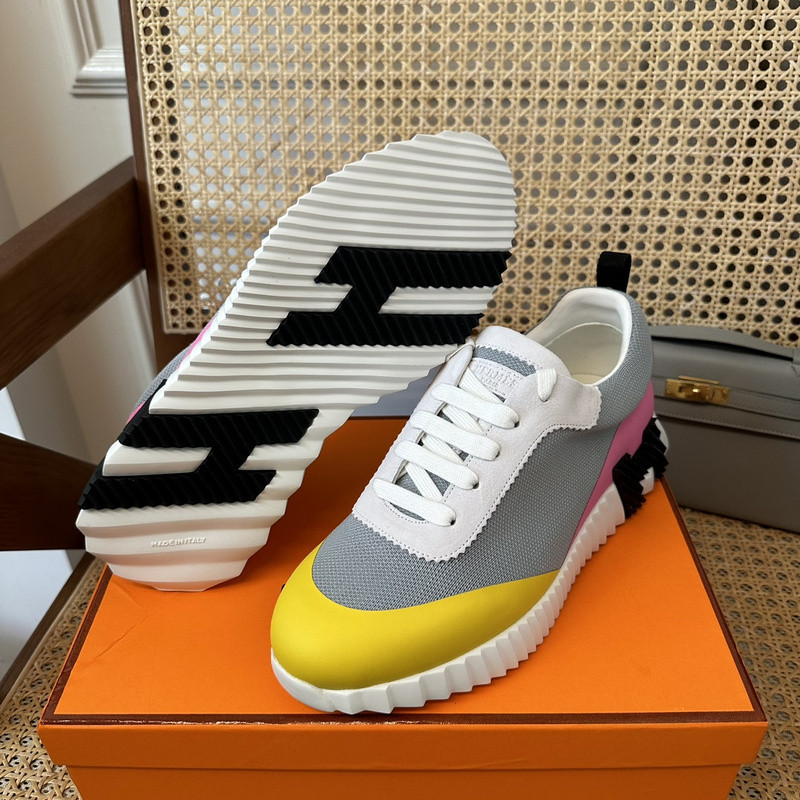 H**me5 sneaker