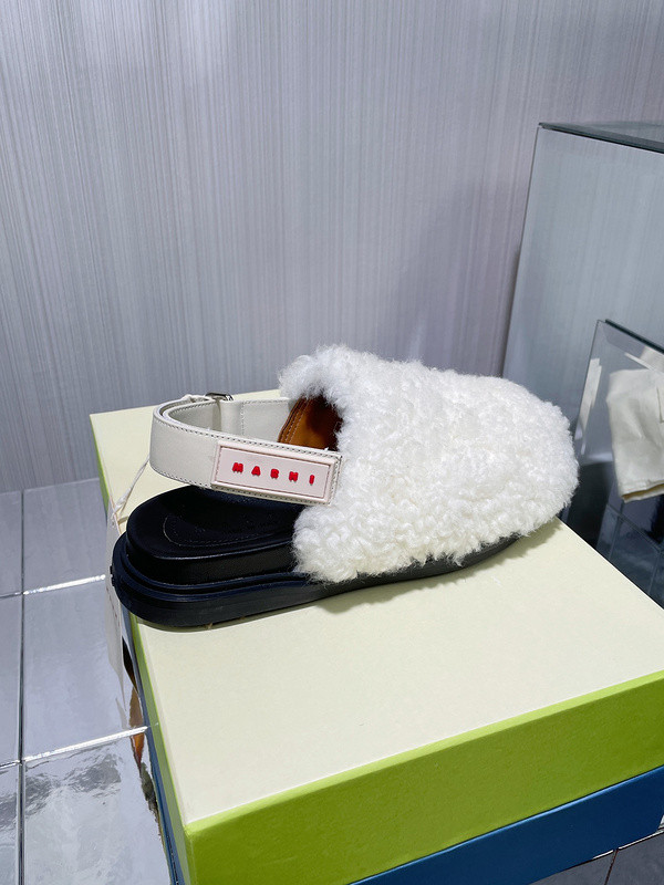 Ma*n1 slippers