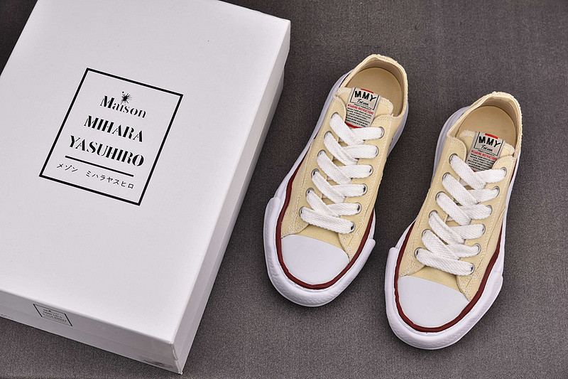 Ma*s*n mihara yasuhiro sneaker