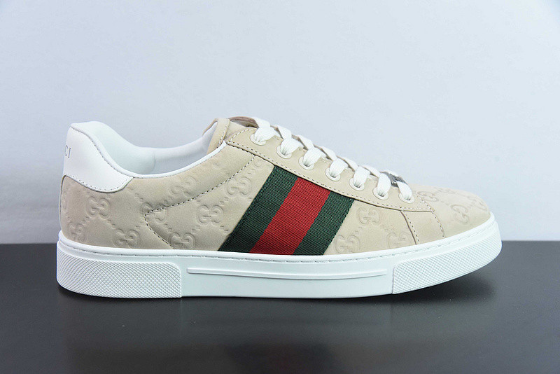 G*u*i sneaker