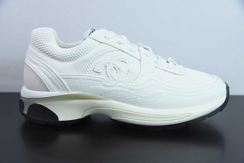 Ch**el sneaker
