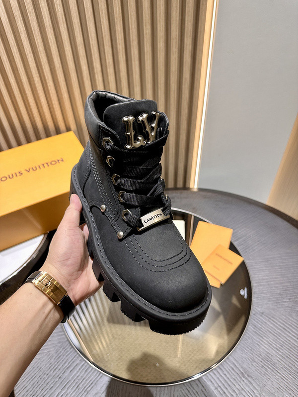 LVT BOOTS