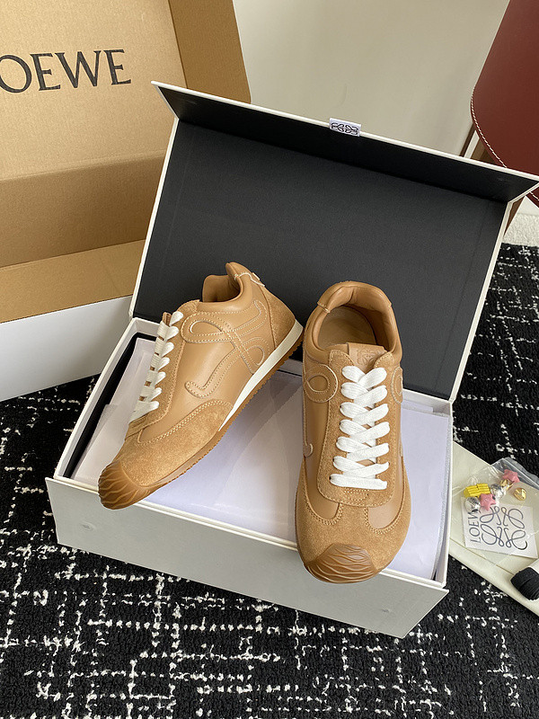 L0ew* sneaker