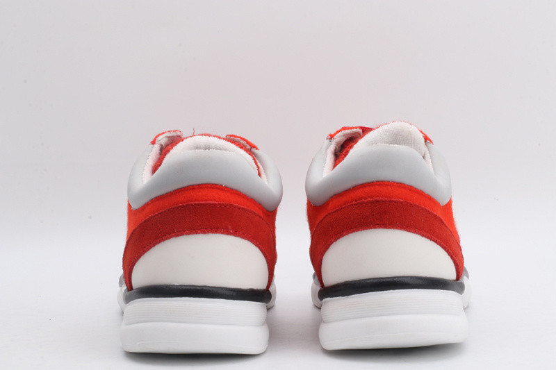 Ch**el sneaker