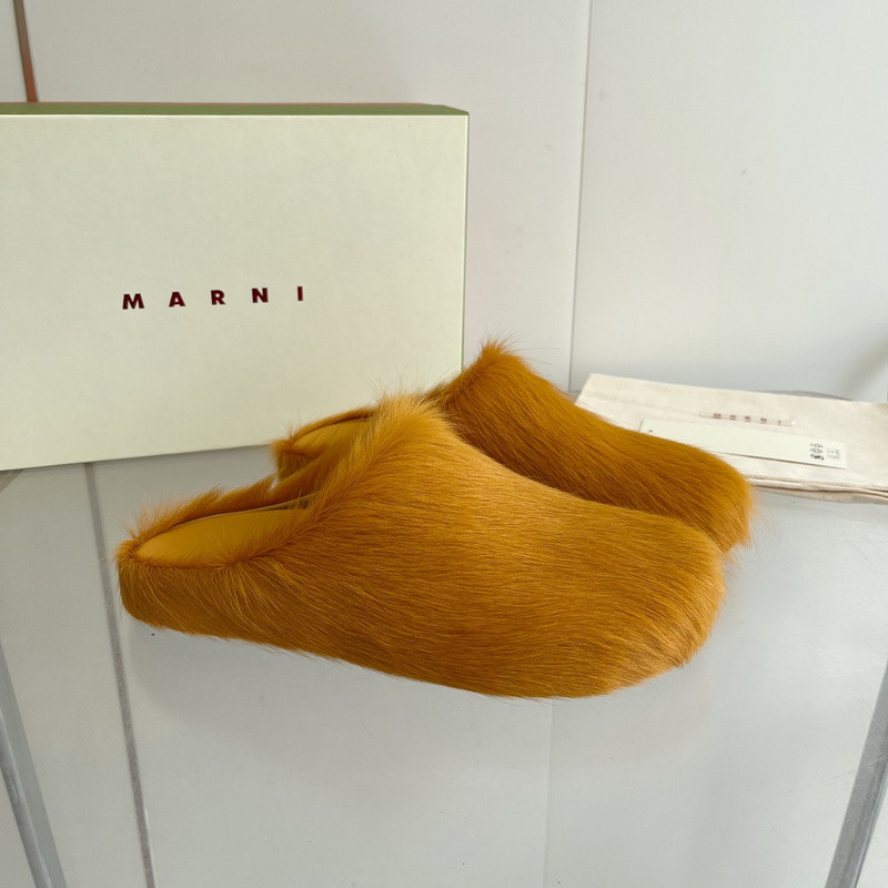 Ma*n1 calf hair slippers
