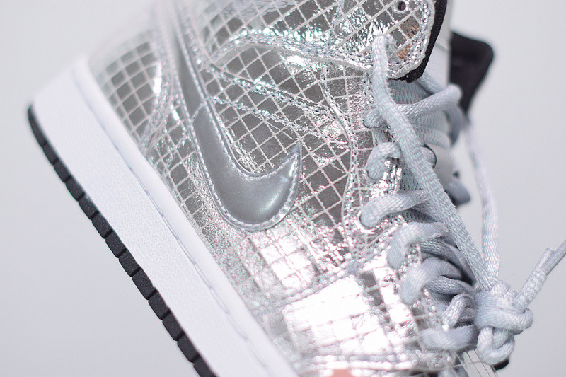 AIR JORDAN 1 MID “DISCO BALL" CU9304-001