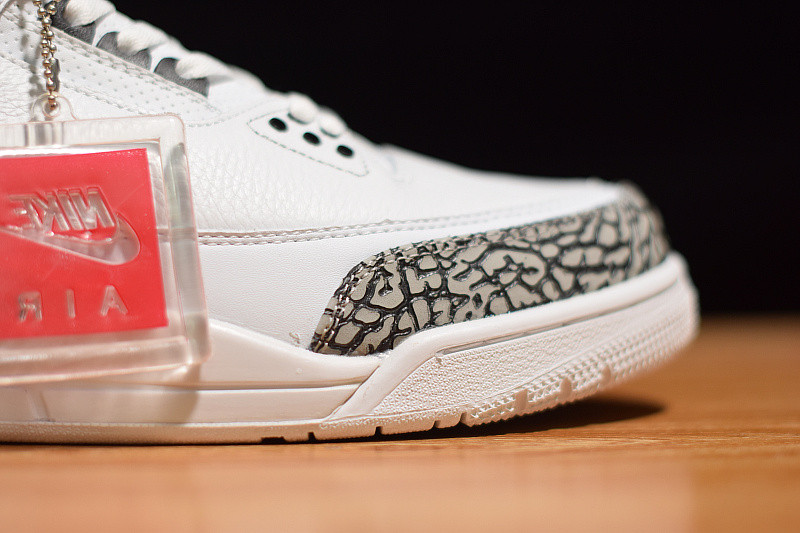 AIR JORDAN 3 RETRO "SEOUL" AV8370-100
