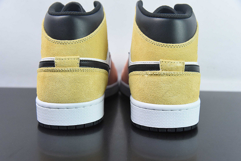 Air Jordan 1 Mid Flight Club DX4365-800