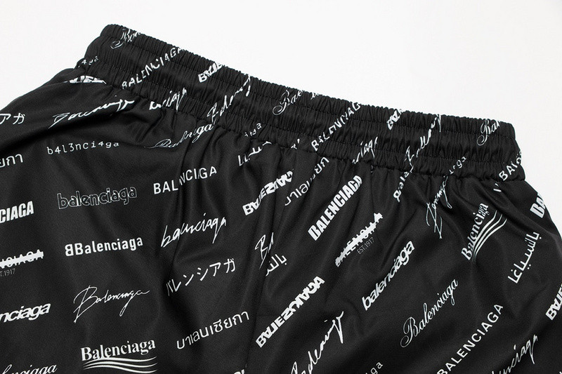 Ba1en*iaga clothes
