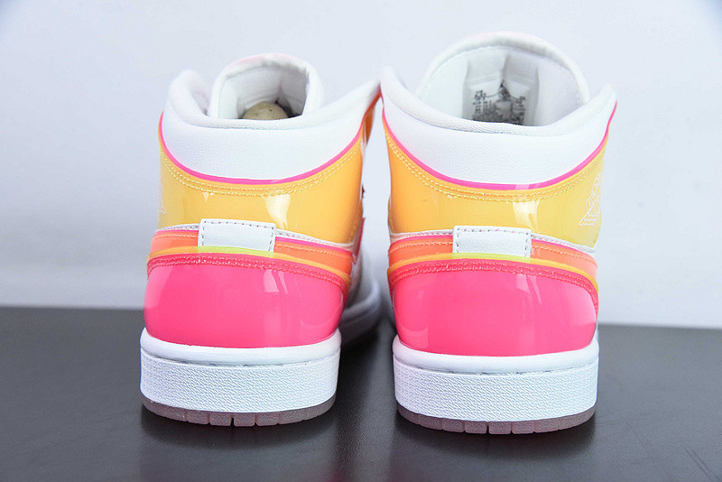 Air Jordan 1 Mid SE 