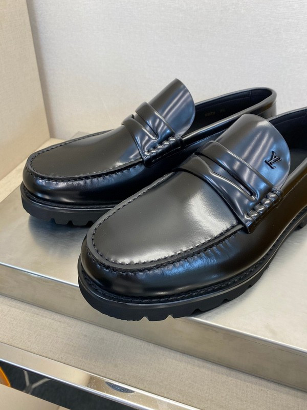 LVT shoes