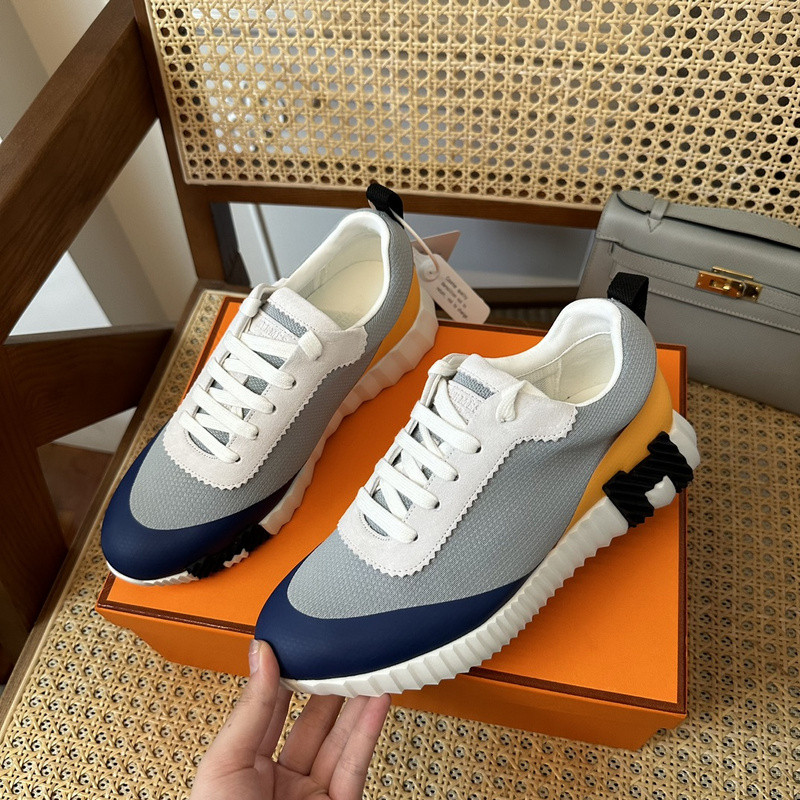 H**me5 sneaker