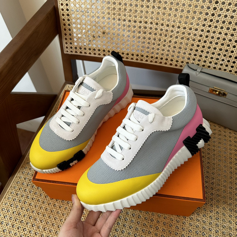H**me5 sneaker
