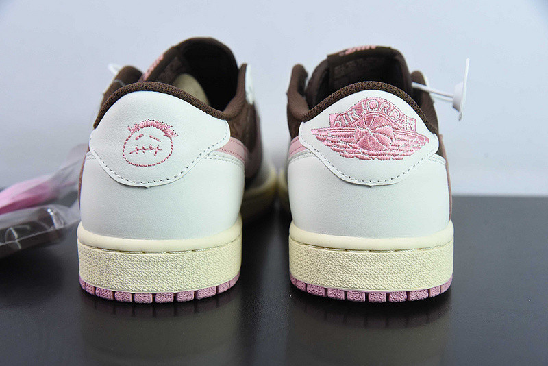travis scott x air jordan 1 low og “dark pony/pink oxF0rd” dz4137-206