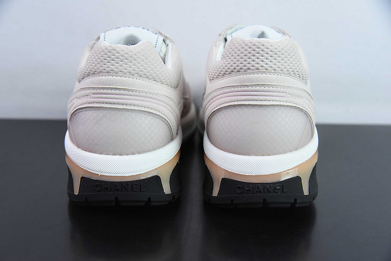 Ch**el sneaker