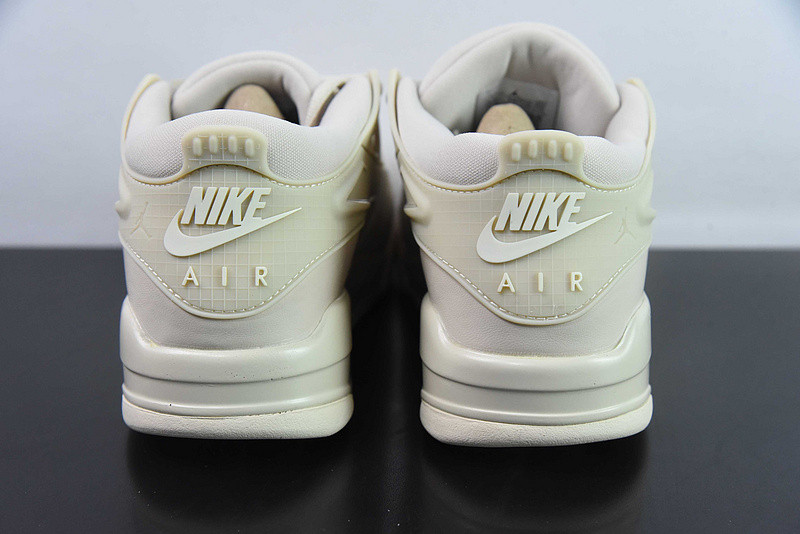 Air Jordan 4 RM Legend Light Brown FQ7940-200