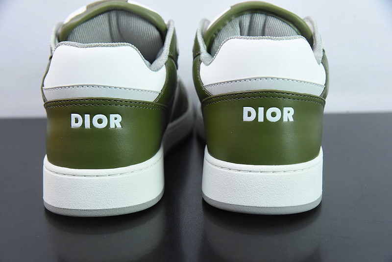 DIO* SNEAKER