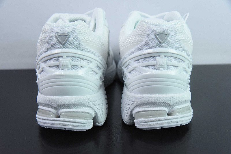 new Ba1an*e sneaker