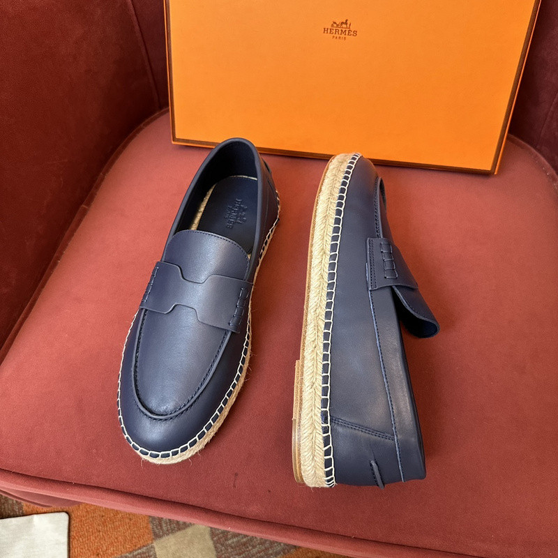 H**me5 sneaker