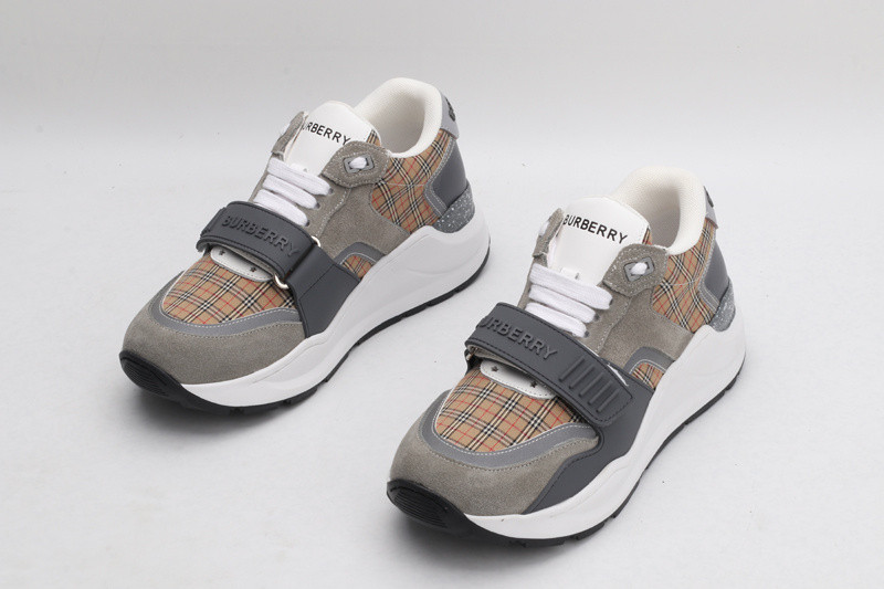 Bv*b*rry sneaker