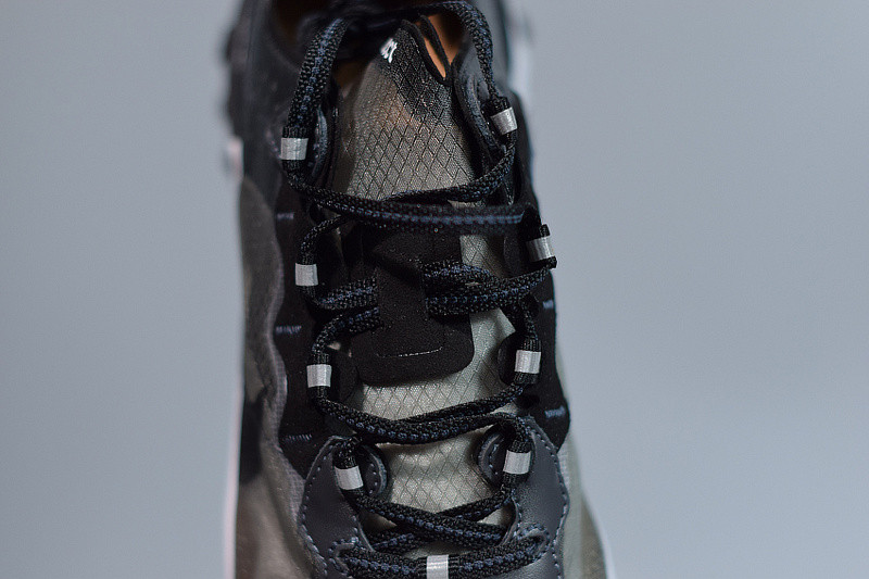 NIKE REACT ELEMENT 87 