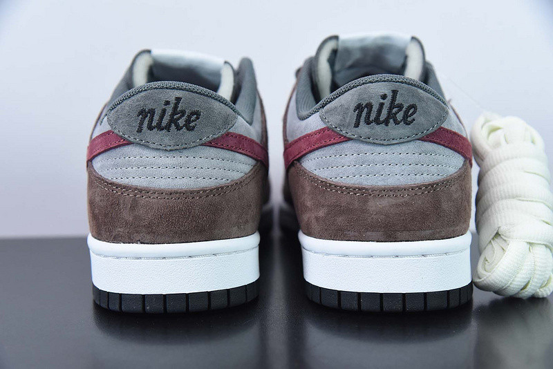 oT0mo katsuhiro x nike sb dunk low "steamboy ost" cv1026-053