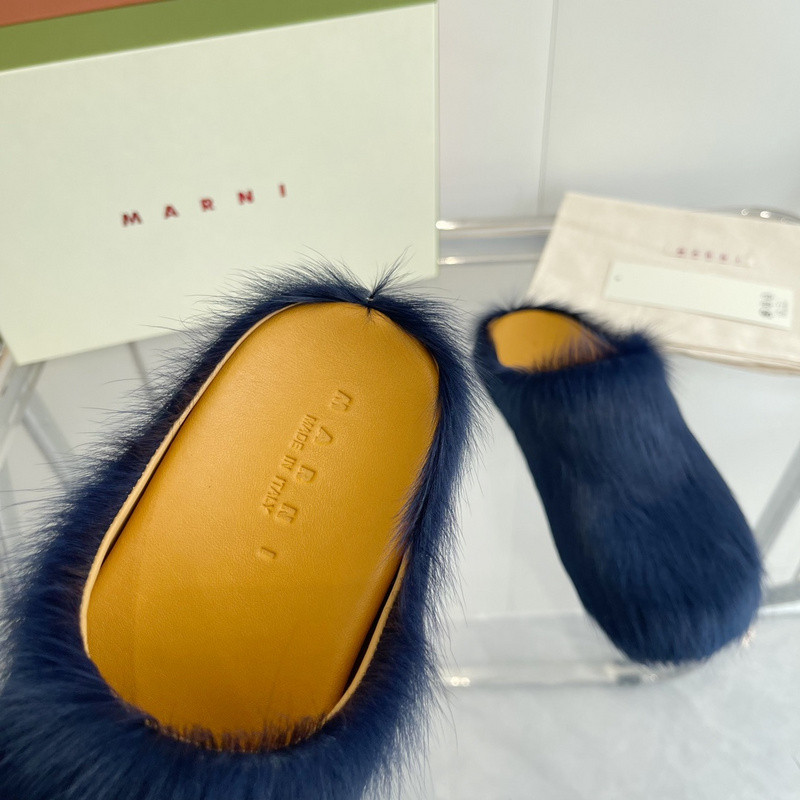 Ma*n1 calf hair slippers