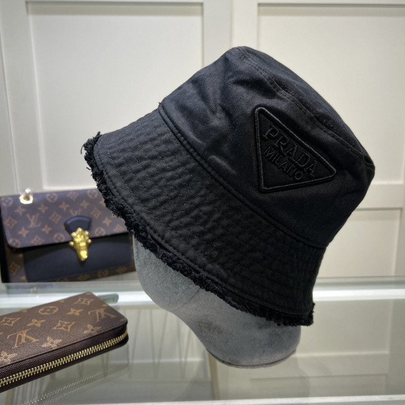 Pra*a hat