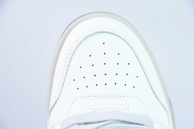 OF™ C/O VIRGIL ABLOH OUT OF OFFICE LOW-TOP LEATHER SNEAKERS ‘OOO“