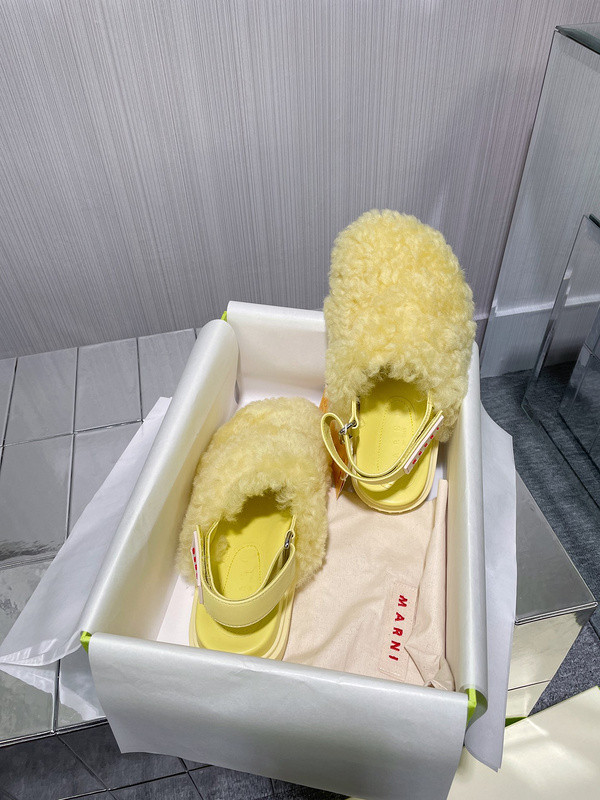 Ma*n1 slippers