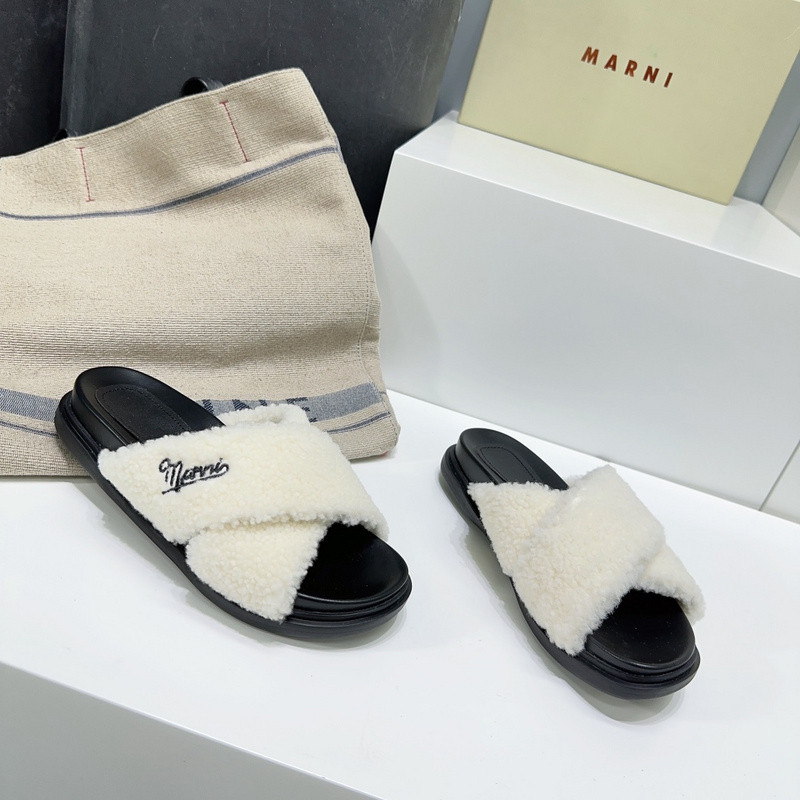 Ma*n1 slippers