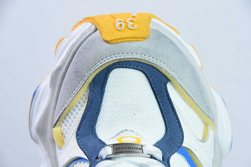 BC XL SNEAKERS