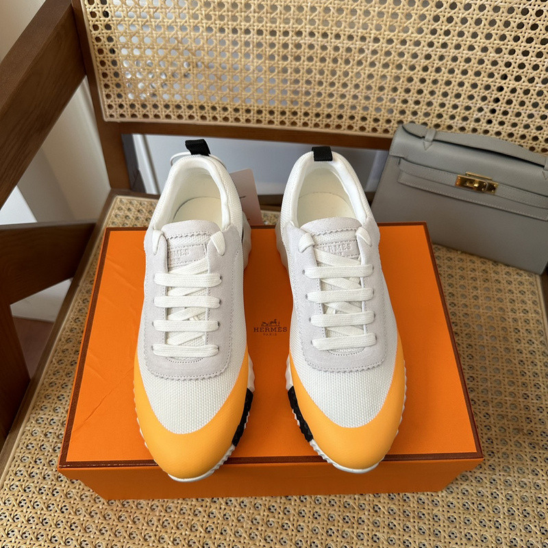 H**me5 sneaker