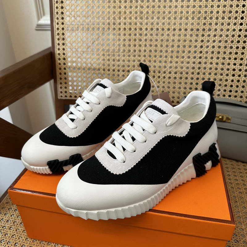 H**me5 sneaker