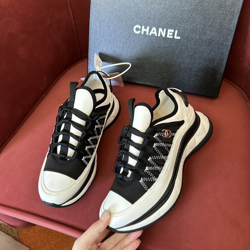 Ch**el sneaker